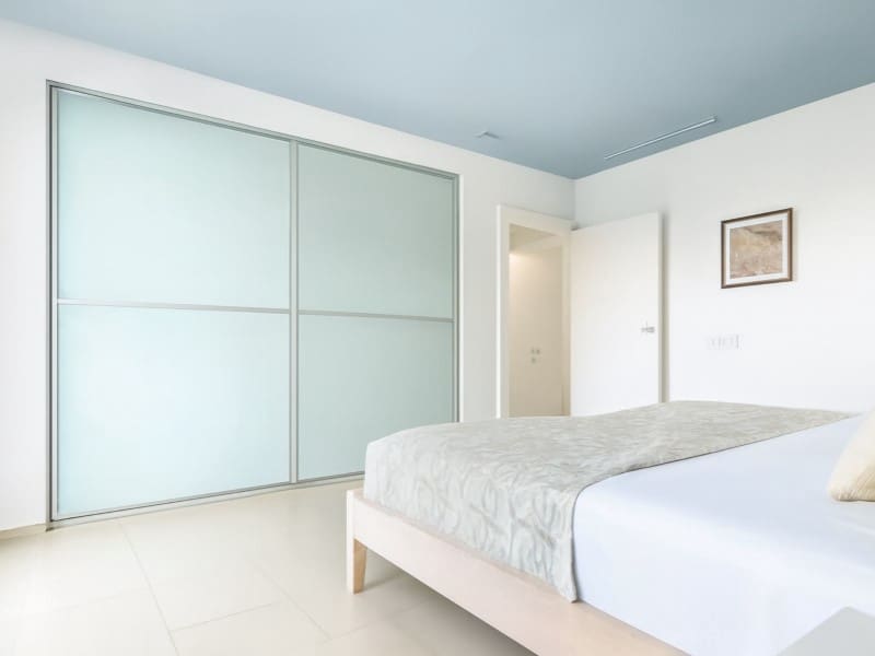 2 camera da letto Appartamento da affittare in Arona con piscina - 3.000 € (Rif: 9990416)