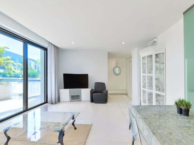 2 camera da letto Appartamento da affittare in Arona con piscina - 3.000 € (Rif: 9990416)