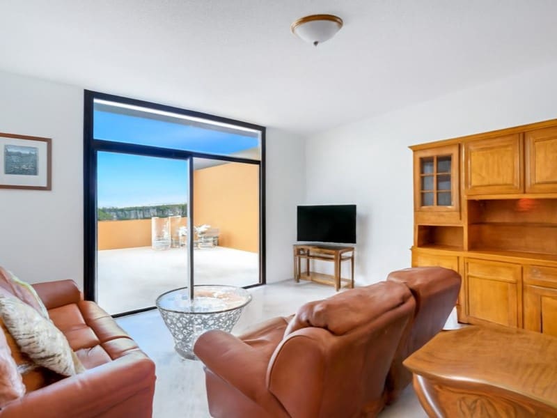 2 slaapkamer Appartement te huur in El Medano - € 2.500 (Ref: 9990417)