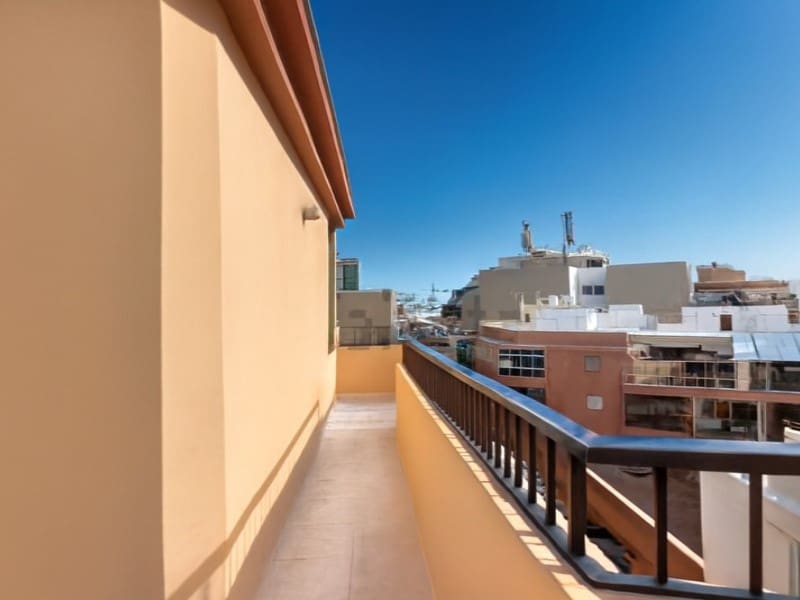 2 slaapkamer Appartement te huur in El Medano - € 2.500 (Ref: 9990417)