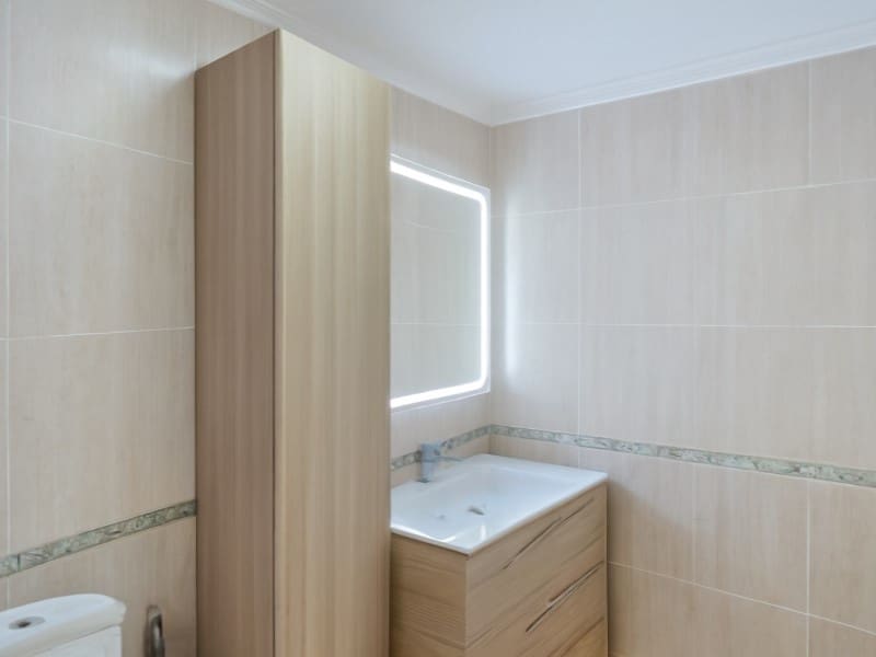 2 slaapkamer Appartement te huur in Radazul met garage - € 2.500 (Ref: 9990418)