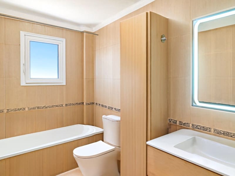 2 slaapkamer Appartement te huur in Radazul met garage - € 2.500 (Ref: 9990418)