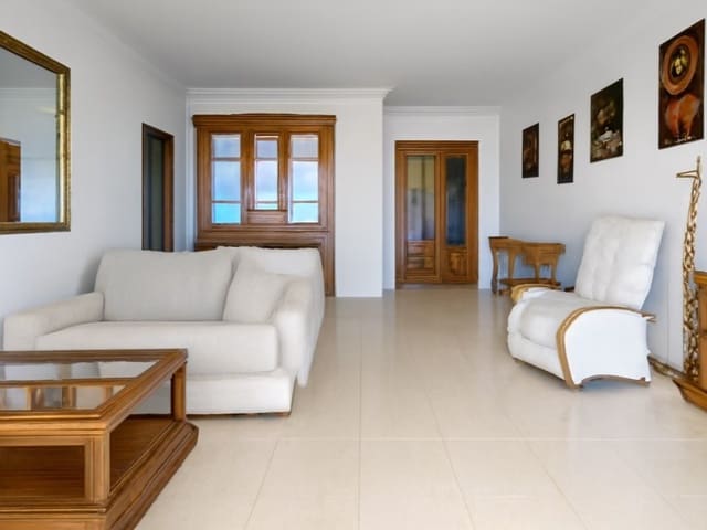 4 soverom Leilighet til leie i Radazul, El Rosario - € 3 600 (Ref: 9990419)