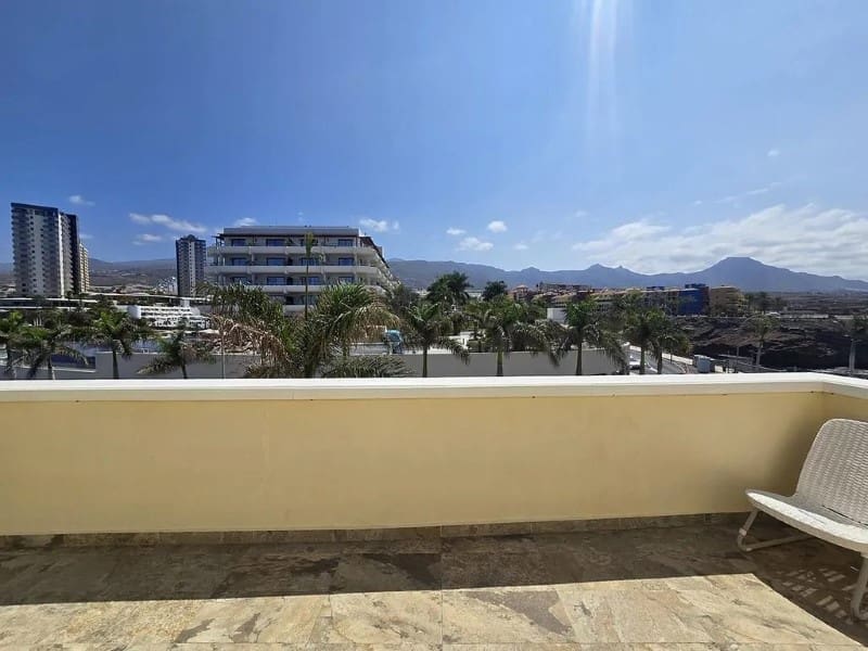 3 Zimmer Apartment zu vermieten in Adeje - 3.500 € (Ref: 9990420)