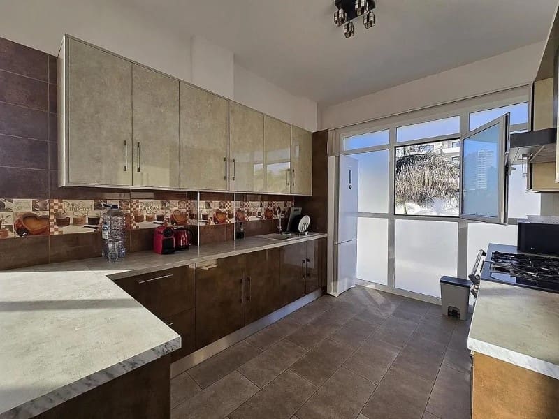 3 Zimmer Apartment zu vermieten in Adeje - 3.500 € (Ref: 9990420)