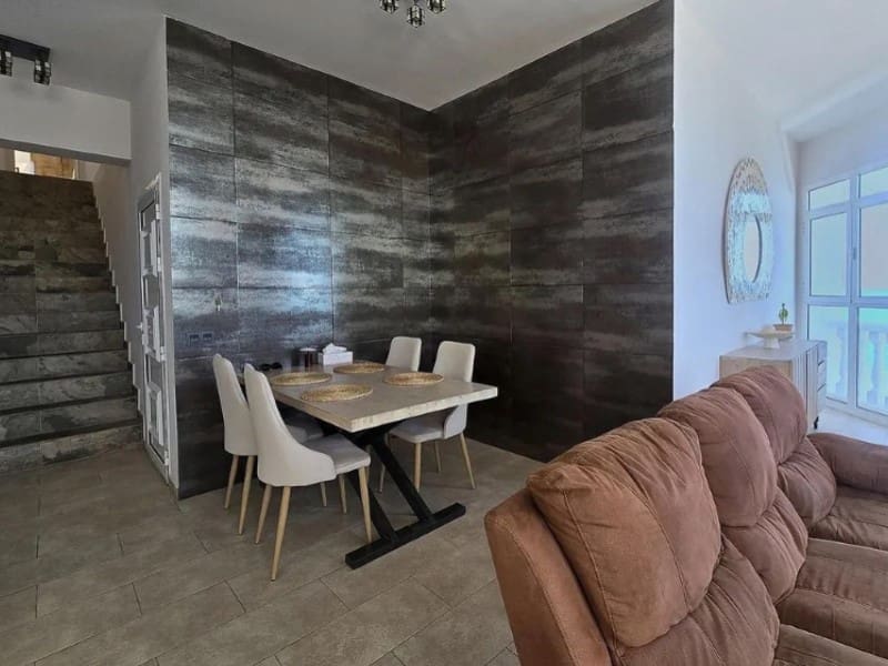 3 Zimmer Apartment zu vermieten in Adeje - 3.500 € (Ref: 9990420)