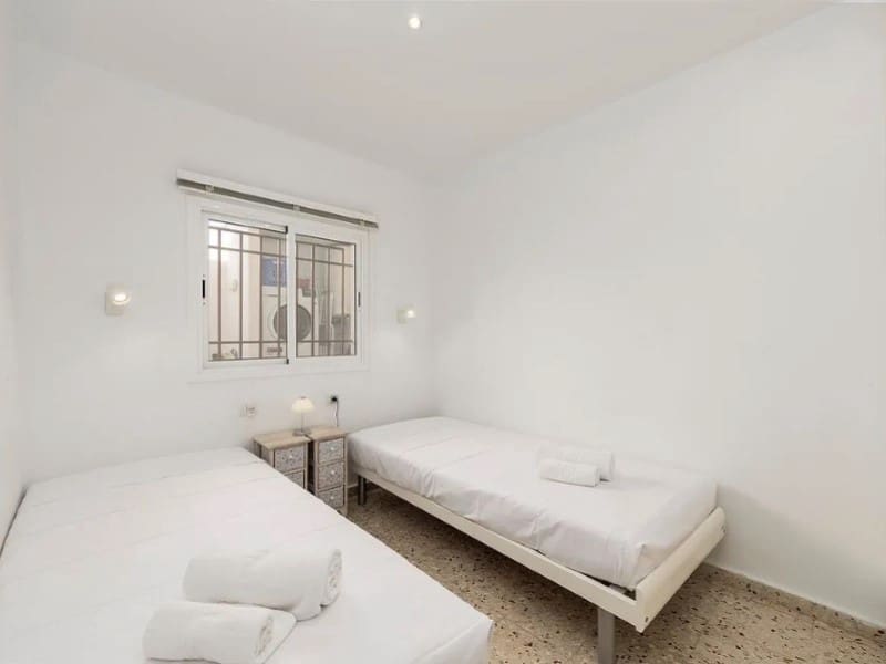 2 bedroom Apartment for rent in El Medano with garage - € 3,500 (Ref: 9990422)