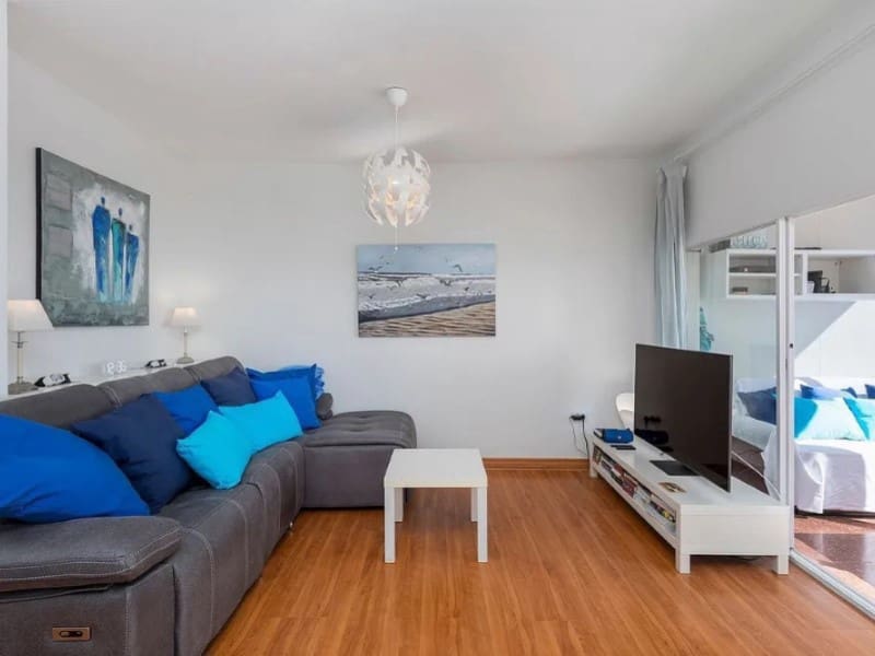 2 bedroom Apartment for rent in El Medano with garage - € 3,500 (Ref: 9990422)
