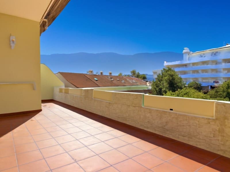 3 slaapkamer Appartement te huur in Puerto de la Cruz met zwembad garage - € 3.000 (Ref: 9990423)