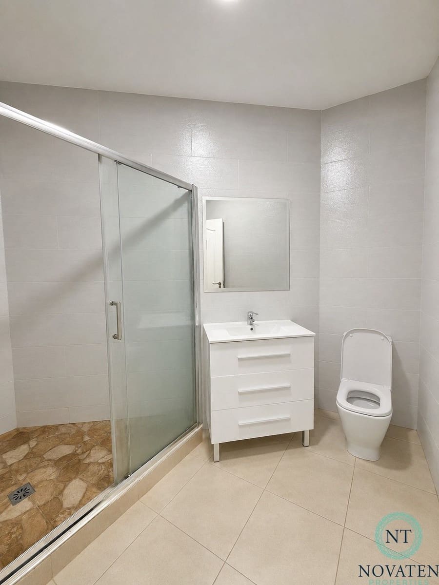 Commercial for sale in Adeje - € 450,000 (Ref: 10010237)