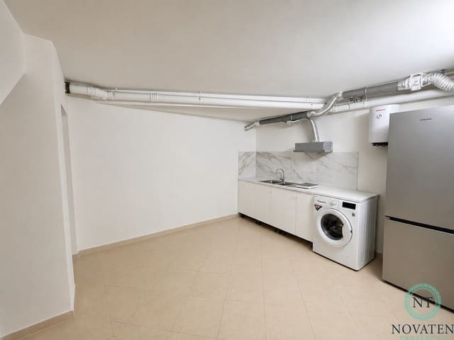 Commercial for sale in Adeje - € 450,000 (Ref: 10010237)