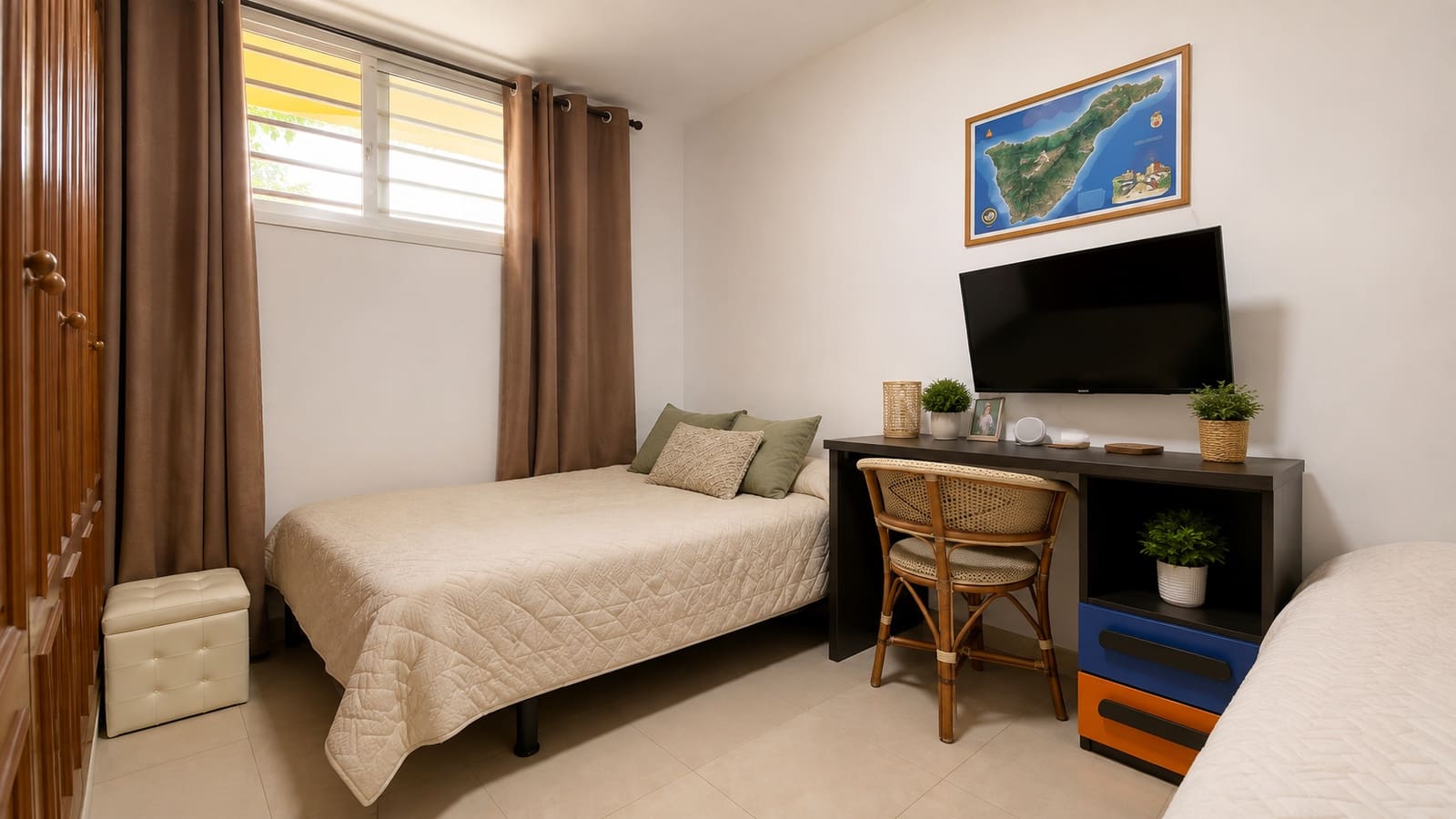 Apartamento de 2 habitaciones en Playa Paraiso en venta con piscina garaje - 330.000 € (Ref: 10123375)