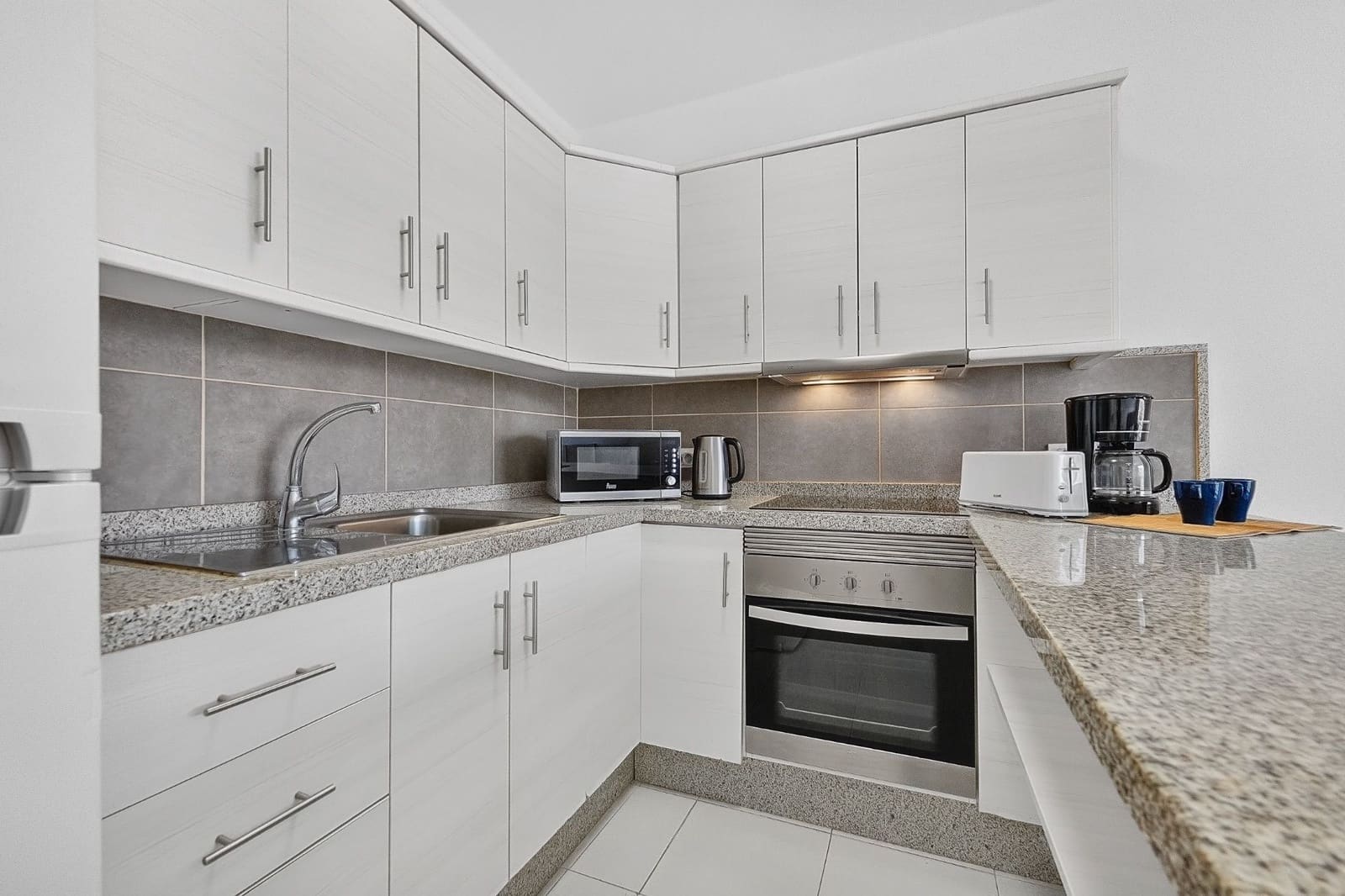 Apartamento de 1 habitación en Costa Adeje en venta con piscina - 279.000 € (Ref: 10148274)