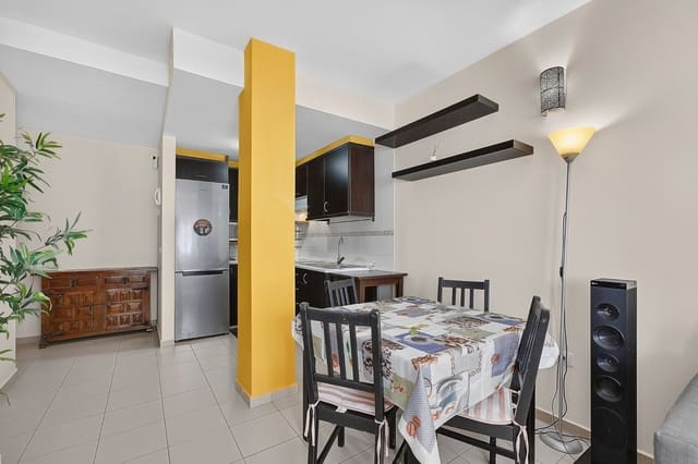 2 soveværelse Lejlighed til salg i Arona med garage - € 195.000 (Ref: 10157185)