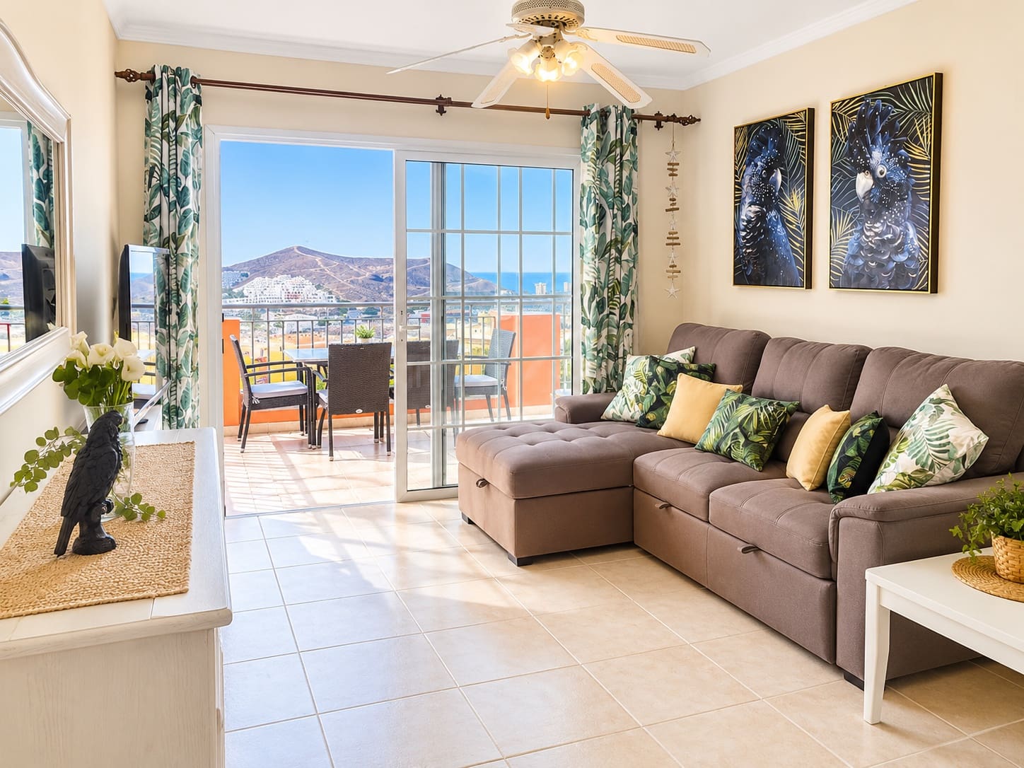 1 slaapkamer Appartement te huur in Costa Adeje met zwembad - € 1.500 (Ref: 10166055)