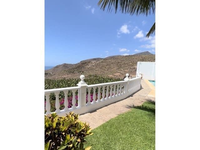 3 quarto Moradia para venda em Acojeja, Guía de Isora com piscina garagem - 3 350 000 € (Ref: 7784439)