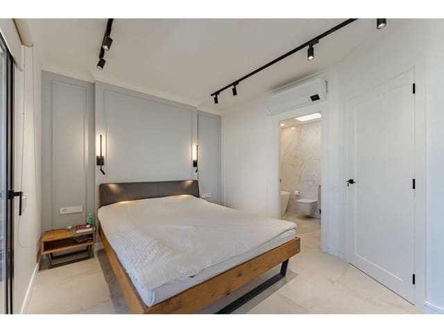 2 bedroom Semi-detached Villa for sale in Adeje with pool garage - € 605,000 (Ref: 8418719)