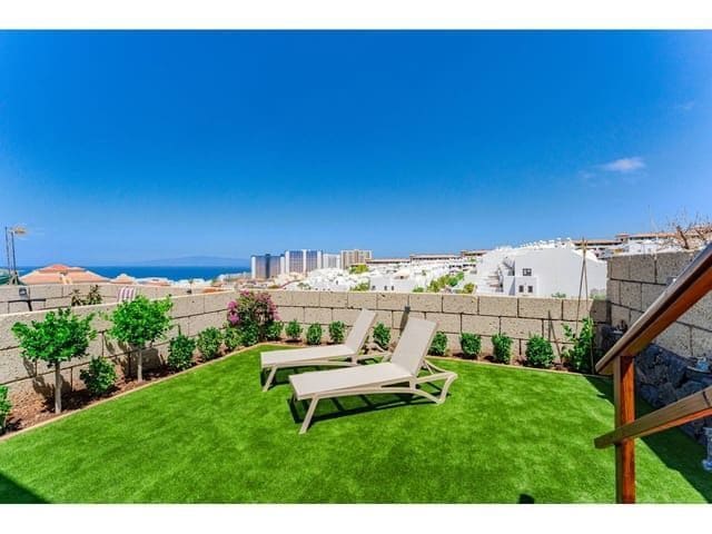 2 bedroom Semi-detached Villa for sale in Callao Salvaje - Playa Paraíso, Adeje with pool garage - € 605,000 (Ref: 8418719)