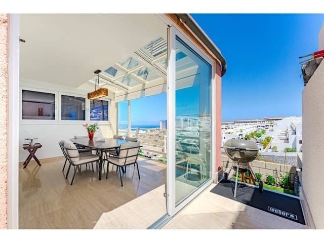 2 bedroom Semi-detached Villa for sale in Adeje with pool garage - € 605,000 (Ref: 8418719)