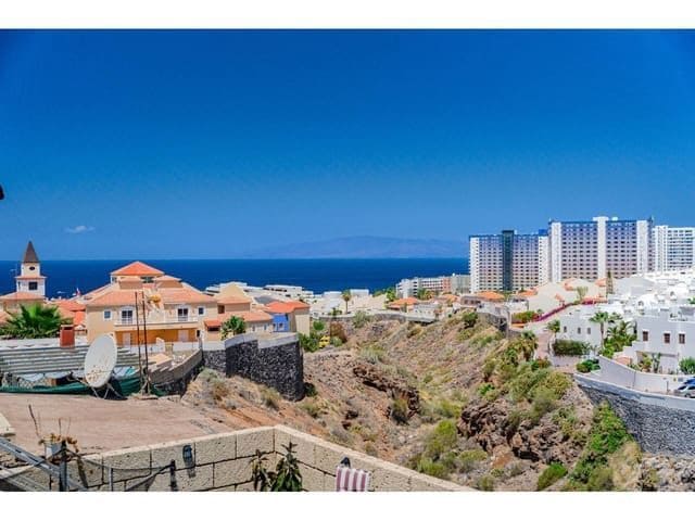 2 bedroom Semi-detached Villa for sale in Adeje with pool garage - € 605,000 (Ref: 8418719)