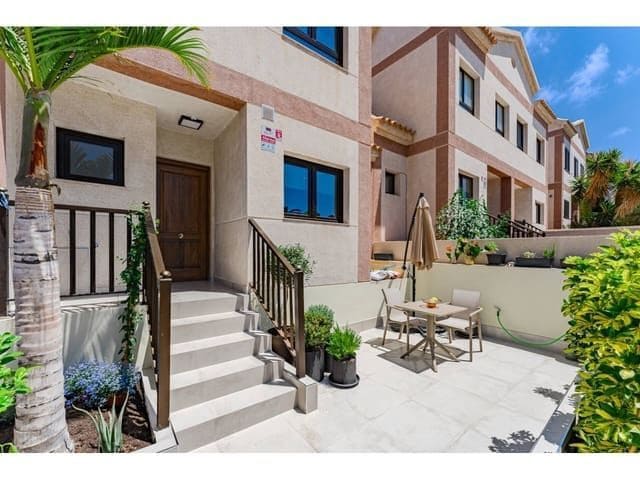 2 bedroom Semi-detached Villa for sale in Adeje with pool garage - € 605,000 (Ref: 8418719)