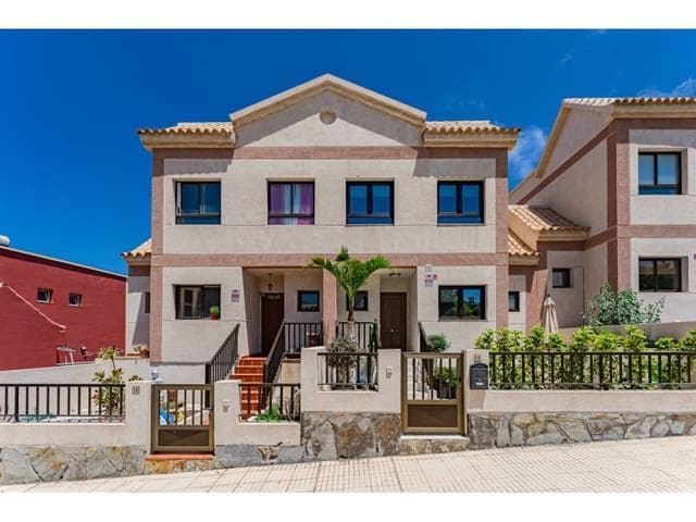 2 bedroom Semi-detached Villa for sale in Adeje with pool garage - € 605,000 (Ref: 8418719)