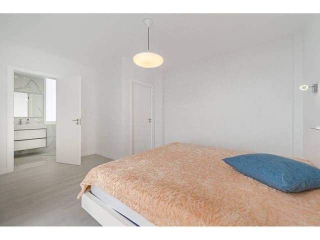 5 soveværelse Villa til salg i Arona med swimmingpool garage - € 1.800.000 (Ref: 8690786)