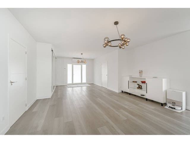 5 soveværelse Villa til salg i Arona med swimmingpool garage - € 1.800.000 (Ref: 8690786)