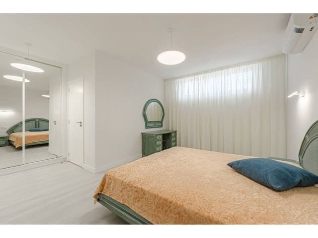 5 soveværelse Villa til salg i Arona med swimmingpool garage - € 1.800.000 (Ref: 8690786)