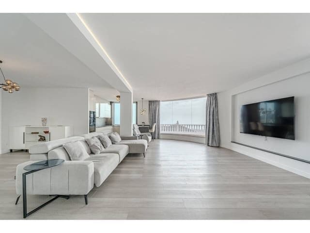 5 Zimmer Villa zu verkaufen in Arona mit Pool Garage - 1.800.000 € (Ref: 8690786)