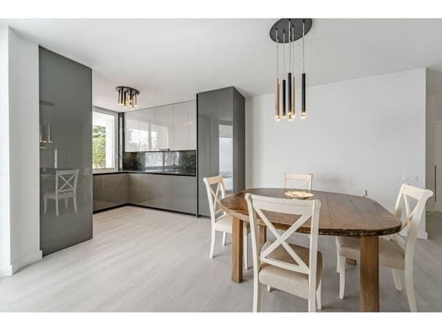 5 soveværelse Villa til salg i Arona med swimmingpool garage - € 1.800.000 (Ref: 8690786)