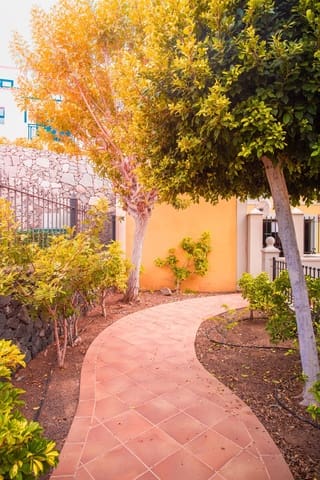 Casa de 2 habitaciones en Palm-Mar, Arona en venta con piscina garaje - 480.000 € (Ref: 9004643)