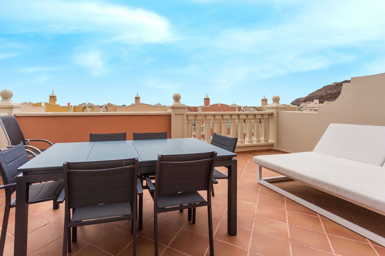 2 slaapkamer Huis te koop in Palm-Mar met zwembad garage - € 480.000 (Ref: 9004643)