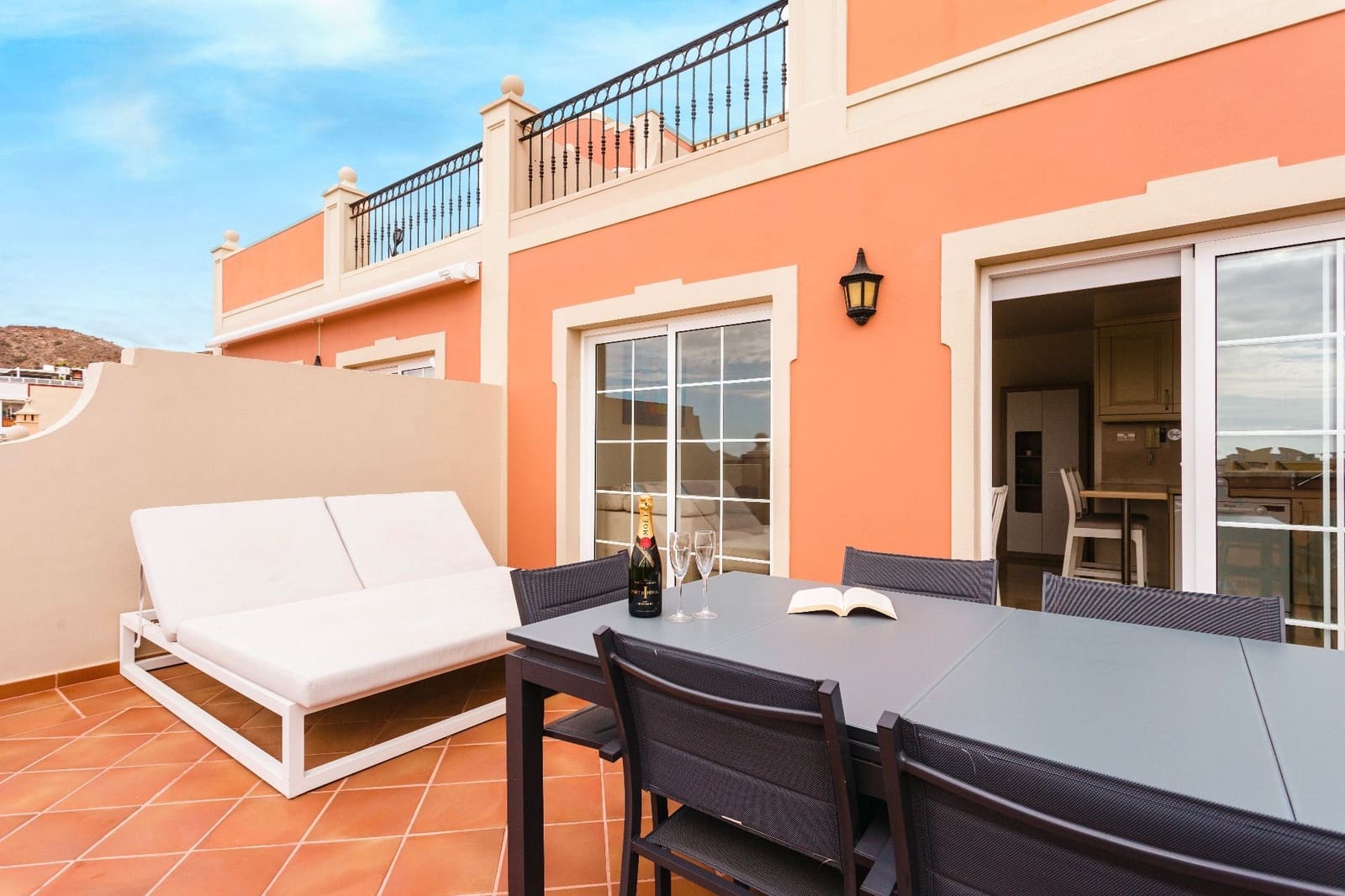 2 slaapkamer Huis te koop in Palm-Mar met zwembad garage - € 480.000 (Ref: 9004643)