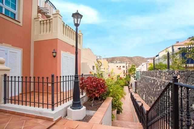 Casa de 2 habitaciones en Palm-Mar, Arona en venta con piscina garaje - 480.000 € (Ref: 9004643)