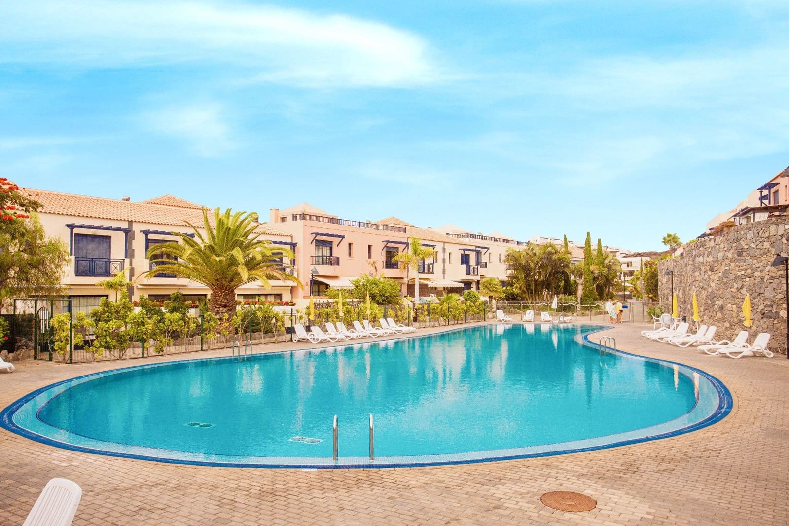 2 slaapkamer Huis te koop in Palm-Mar met zwembad garage - € 480.000 (Ref: 9004643)