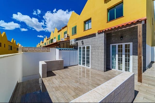 3 soveværelse Villa til salg i Las Chafiras (San Miguel), San Miguel de Abona med swimmingpool garage - € 420.000 (Ref: 9008511)