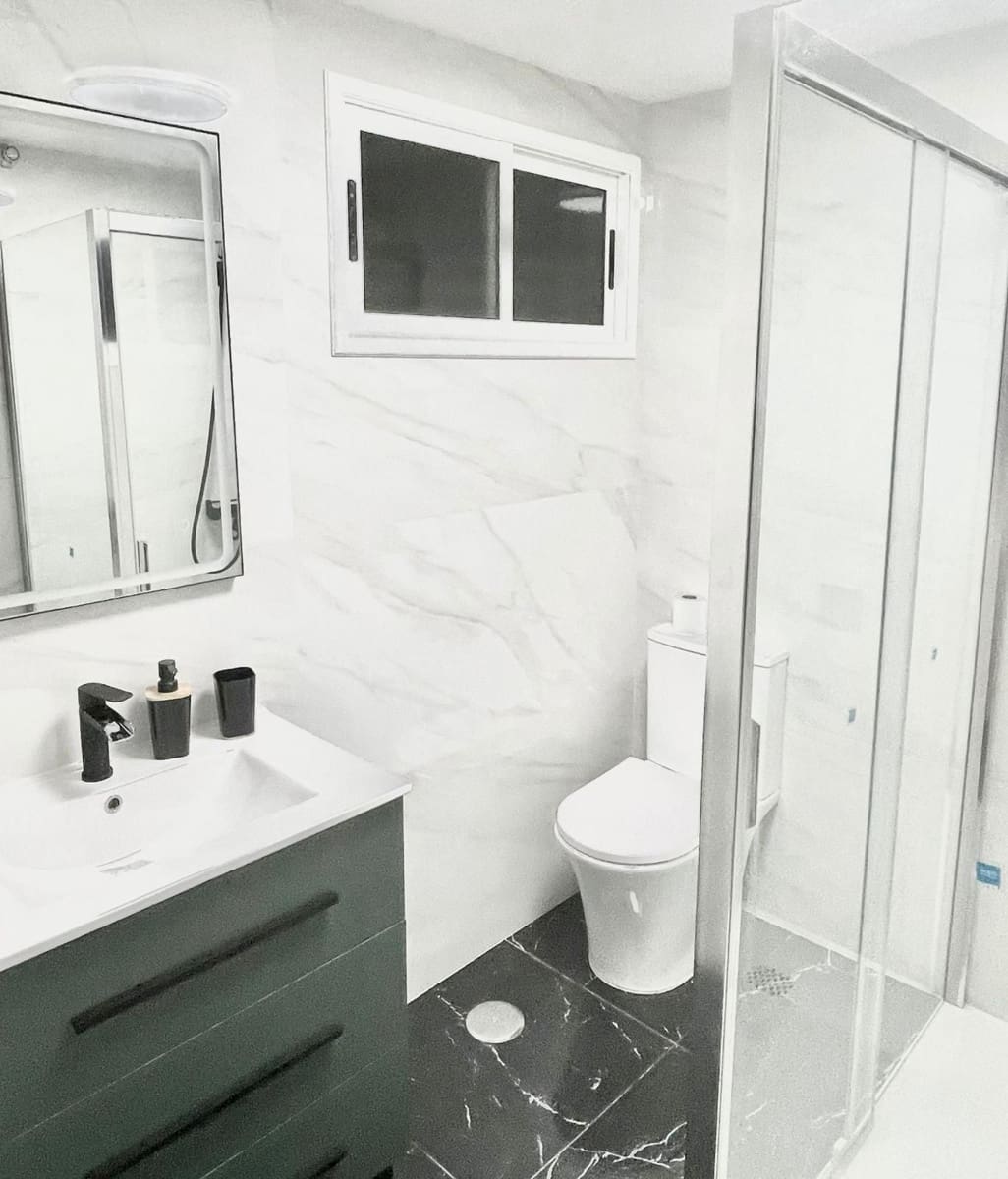 Chalet de 5 habitaciones en Costa Adeje en venta con piscina garaje - 1.850.000 € (Ref: 9022844)