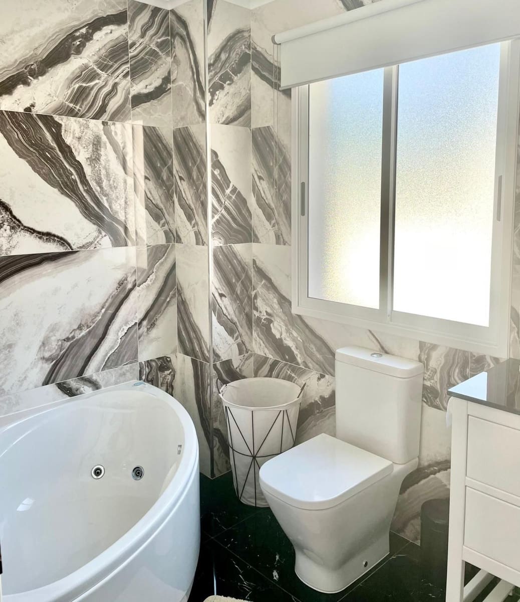 Chalet de 5 habitaciones en Costa Adeje en venta con piscina garaje - 1.850.000 € (Ref: 9022844)