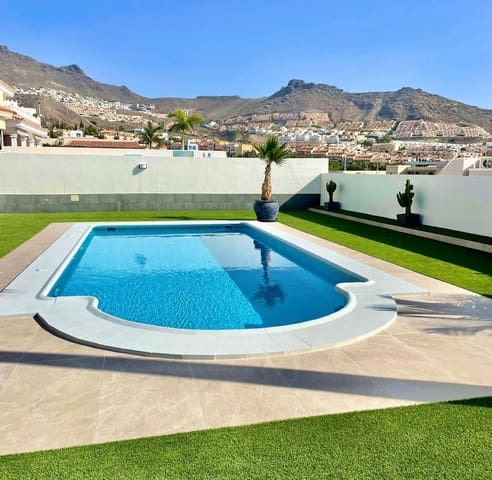 Chalet de 5 habitaciones en Playa de Fañabé Alto, Adeje en venta con piscina garaje - 1.850.000 € (Ref: 9022844)