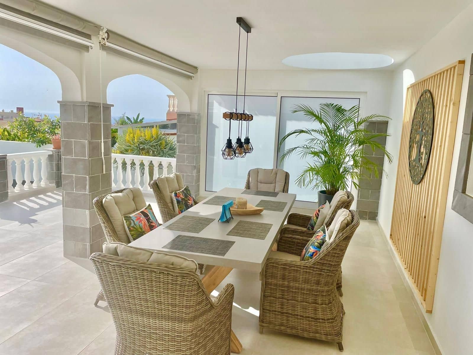 Chalet de 5 habitaciones en Costa Adeje en venta con piscina garaje - 1.850.000 € (Ref: 9022844)