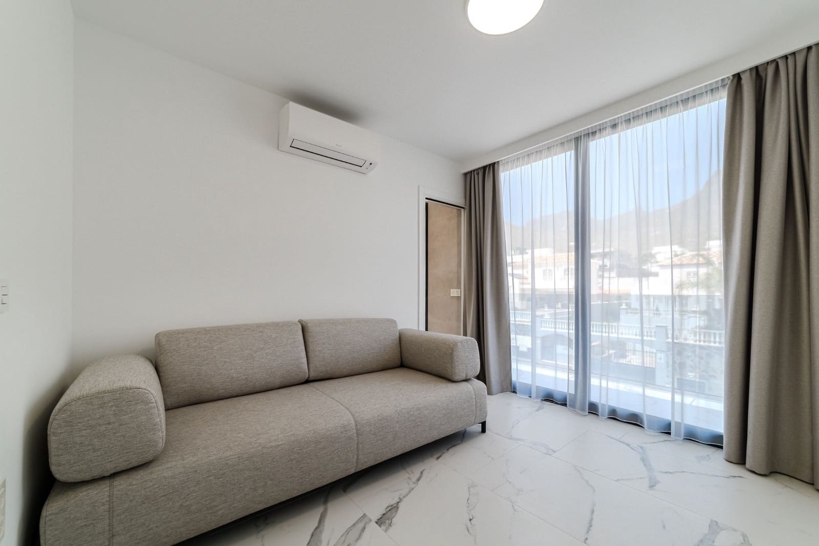 5 soveværelse Villa til salg i Costa Adeje med swimmingpool garage - € 3.500.000 (Ref: 9026300)