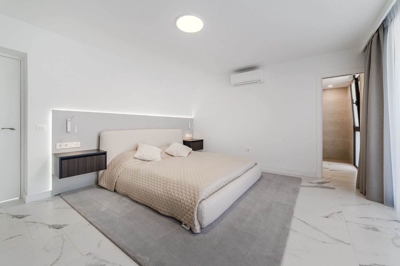 5 soveværelse Villa til salg i Costa Adeje med swimmingpool garage - € 3.500.000 (Ref: 9026300)