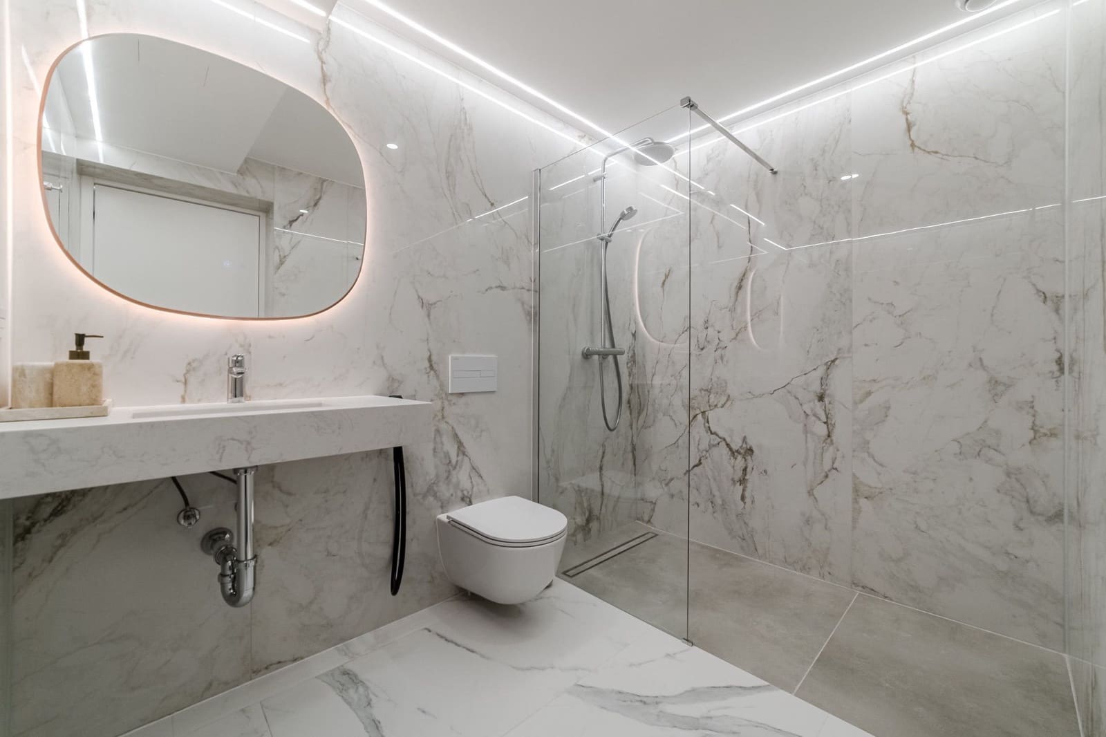 5 soveværelse Villa til salg i Costa Adeje med swimmingpool garage - € 3.500.000 (Ref: 9026300)