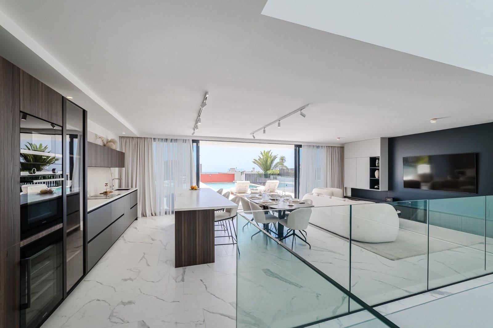 5 soveværelse Villa til salg i Costa Adeje med swimmingpool garage - € 3.500.000 (Ref: 9026300)