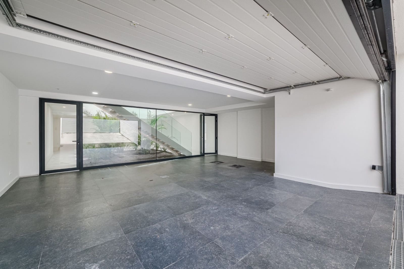 5 soveværelse Villa til salg i Costa Adeje med swimmingpool garage - € 3.500.000 (Ref: 9026300)