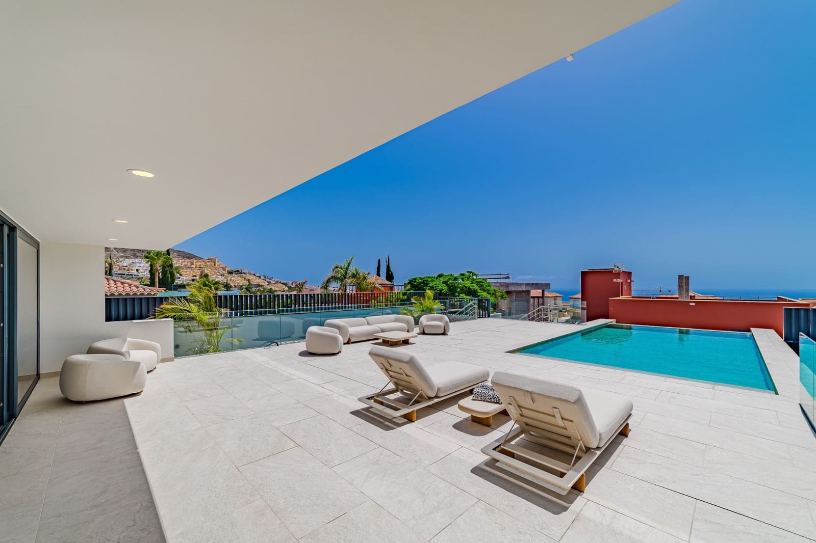 5 soveværelse Villa til salg i Costa Adeje med swimmingpool garage - € 3.500.000 (Ref: 9026300)