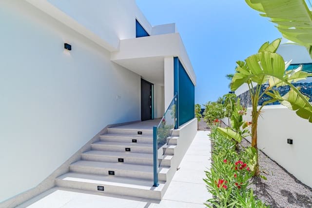 5 soverom Villa til salgs i Playa de Fañabé Alto, Adeje med svømmebasseng garasje - € 3 500 000 (Ref: 9026300)