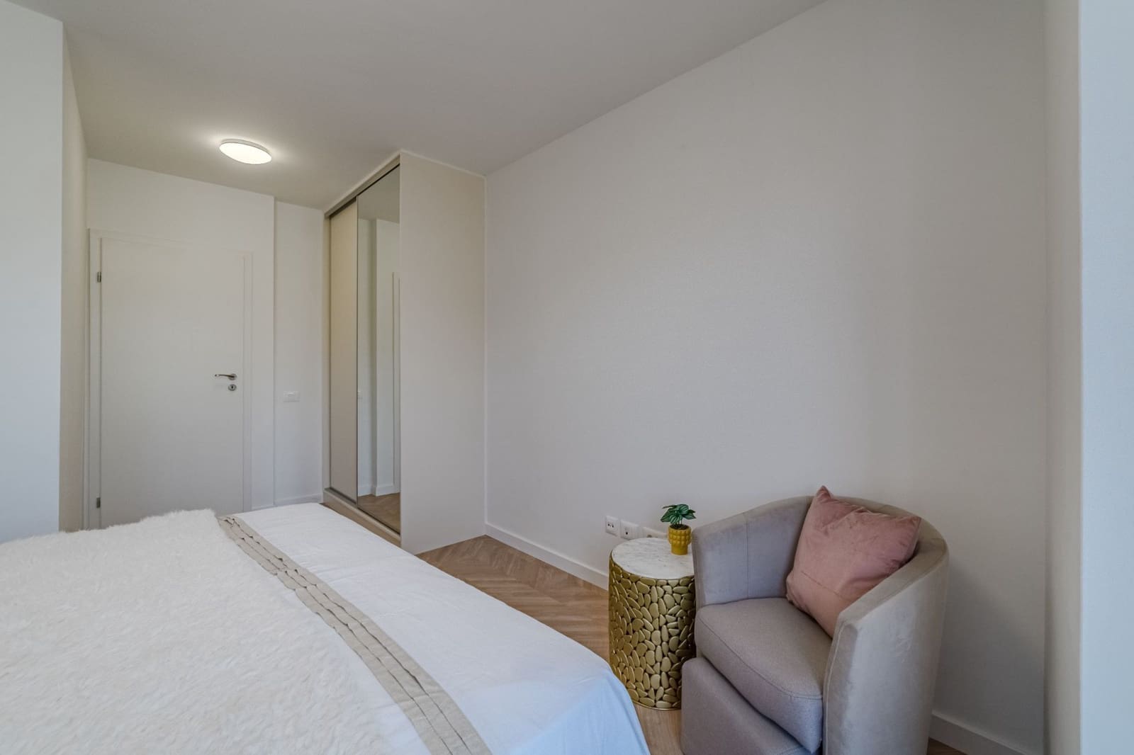 2 soveværelse Semi-Rækkehus til salg i Guia de Isora med garage - € 579.000 (Ref: 9077739)