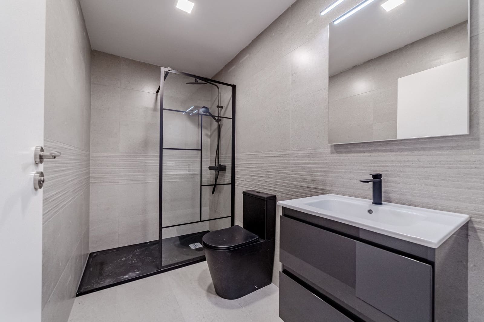 2 soveværelse Semi-Rækkehus til salg i Guia de Isora med garage - € 579.000 (Ref: 9077739)